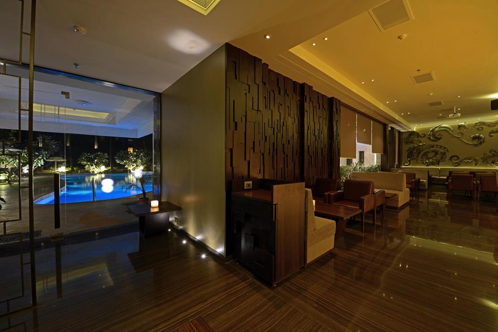 Sun-N-Sand Mumbai Juhu Beach Exterior foto